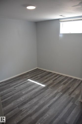 5506 56 Street, Barrhead, AB - Indoor Photo Showing Other Room