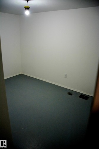 5506 56 Street, Barrhead, AB - Indoor Photo Showing Other Room