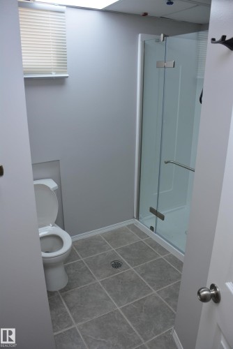 5506 56 Street, Barrhead, AB - Indoor Photo Showing Bathroom