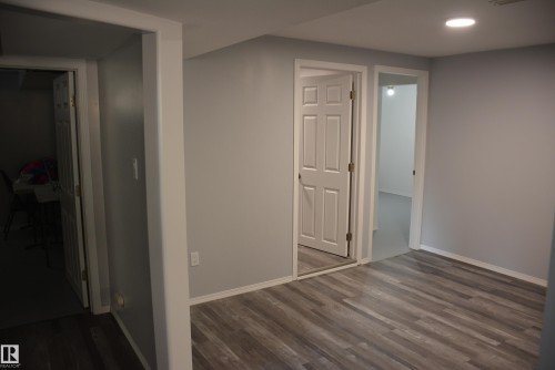 5506 56 Street, Barrhead, AB - Indoor Photo Showing Other Room