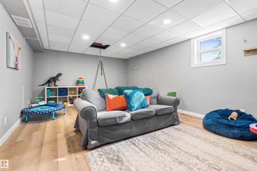 4917 54 Avenue, Stony Plain, AB 