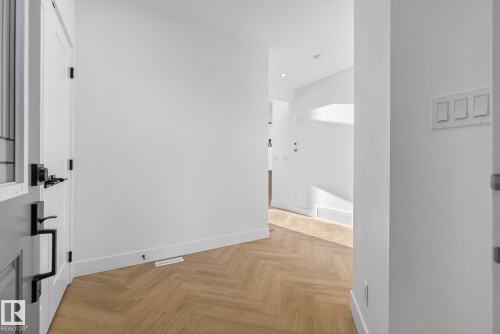 168 Caledon Crescent, Spruce Grove, AB - Indoor Photo Showing Other Room