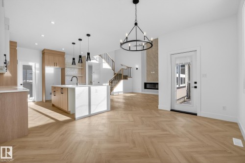 168 Caledon Crescent, Spruce Grove, AB - Indoor Photo Showing Kitchen