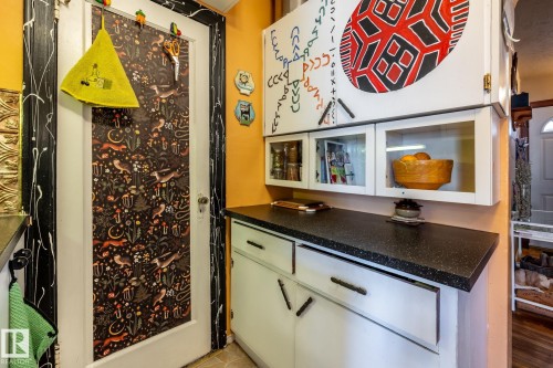 Bathroom featuring vanity - 11240 84 Street, Edmonton, AB - Indoor