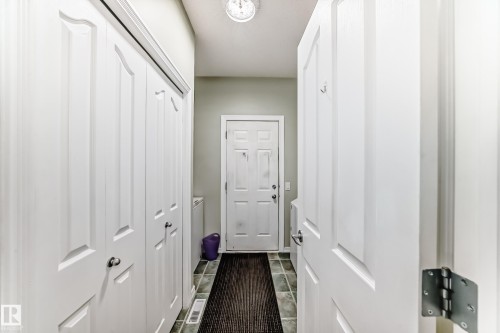 576 Glenwright Crescent, Edmonton, AB - Indoor Photo Showing Other Room