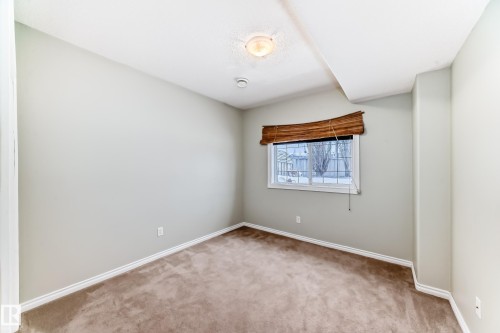 576 Glenwright Crescent, Edmonton, AB - Indoor Photo Showing Other Room