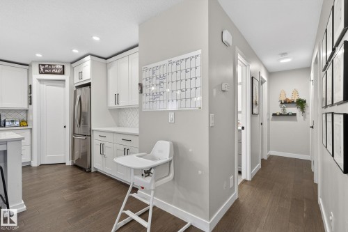 25 Stirling Road, Edmonton, AB - Indoor