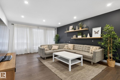 25 Stirling Road, Edmonton, AB - Indoor