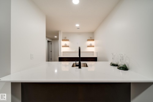 40A Valleyview Crescent, Edmonton, AB - Indoor