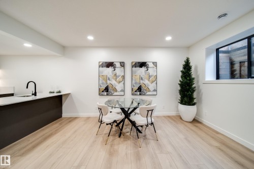 40A Valleyview Crescent, Edmonton, AB - Indoor