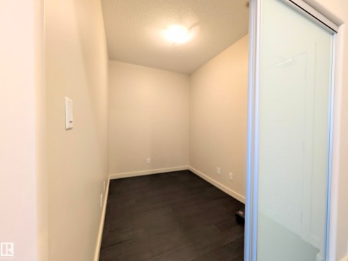 435 308 Ambleside Link Link, Edmonton, AB - Indoor Photo Showing Other Room
