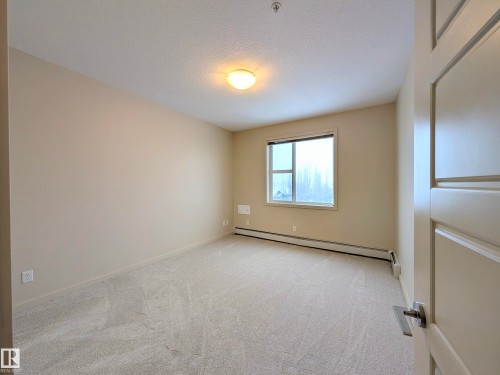 435 308 Ambleside Link Link, Edmonton, AB - Indoor Photo Showing Other Room