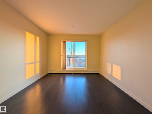435 308 Ambleside Link Link, Edmonton, AB - Indoor Photo Showing Other Room