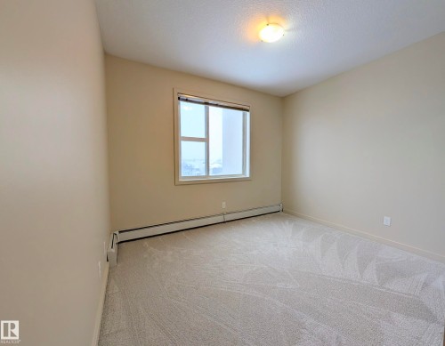 435 308 Ambleside Link Link, Edmonton, AB - Indoor Photo Showing Other Room
