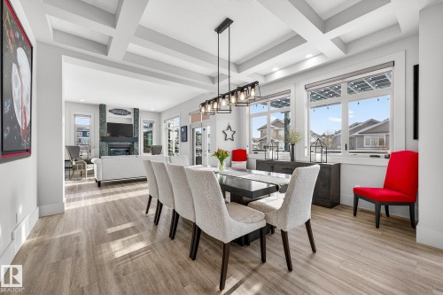4001 Triomphe Boulevard, Beaumont, AB - Indoor Photo Showing Dining Room