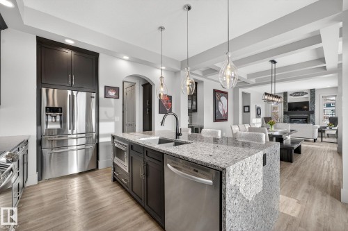 4001 Triomphe Boulevard, Beaumont, AB - Indoor Photo Showing Kitchen With Upgraded Kitchen