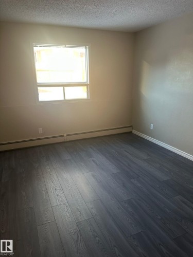 106 9010 106 Avenue, Edmonton, AB - Indoor Photo Showing Other Room