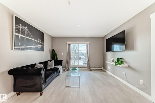 217 3670 139 Avenue, Edmonton, AB - Indoor Photo Showing Other Room