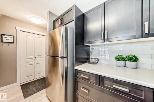 217 3670 139 Avenue, Edmonton, AB - Indoor Photo Showing Kitchen
