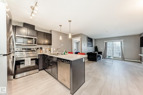 217 3670 139 Avenue, Edmonton, AB - Indoor Photo Showing Kitchen