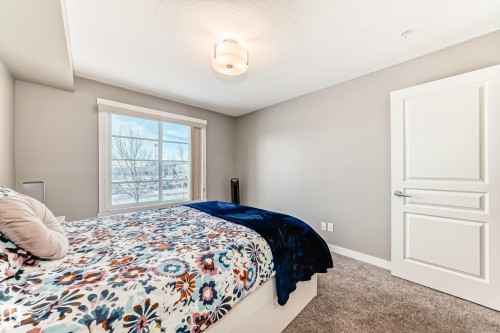 217 3670 139 Avenue, Edmonton, AB - Indoor Photo Showing Bedroom