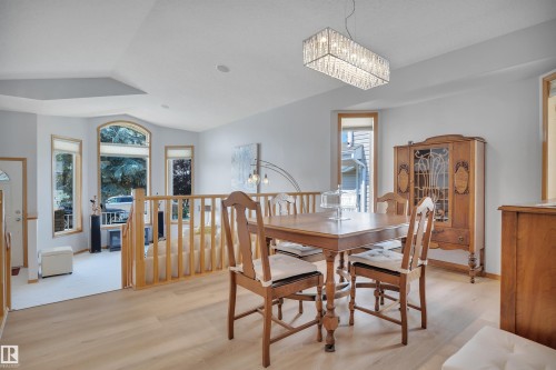 309 Byrne Crest, Edmonton, AB - Indoor Photo Showing Dining Room