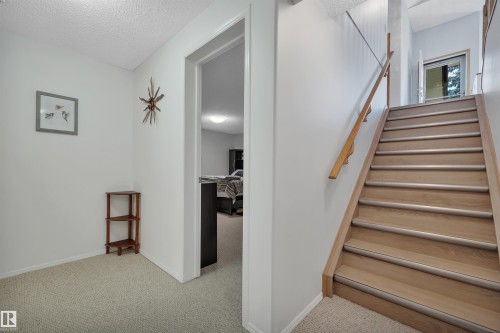 309 Byrne Crest, Edmonton, AB - Indoor Photo Showing Other Room