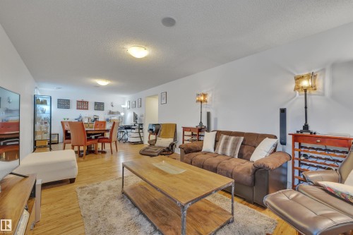 309 Byrne Crest, Edmonton, AB - Indoor Photo Showing Living Room