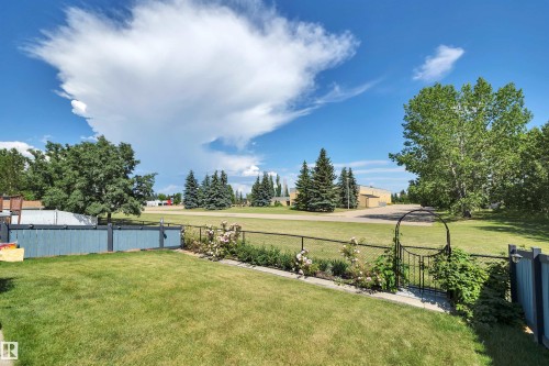 309 Byrne Crest, Edmonton, AB - Outdoor