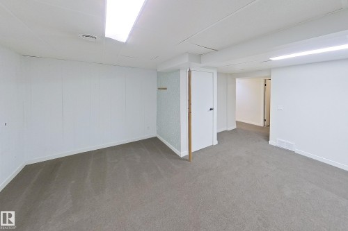 3 9619 180 Street, Edmonton, AB - Indoor