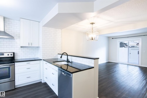 3 9619 180 Street, Edmonton, AB - Indoor Photo Showing Kitchen With Upgraded Kitchen