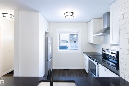 3 9619 180 Street, Edmonton, AB - Indoor Photo Showing Kitchen With Stainless Steel Kitchen With Upgraded Kitchen