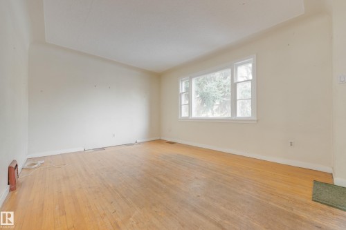 10907 67 Avenue, Edmonton, AB - Indoor Photo Showing Other Room