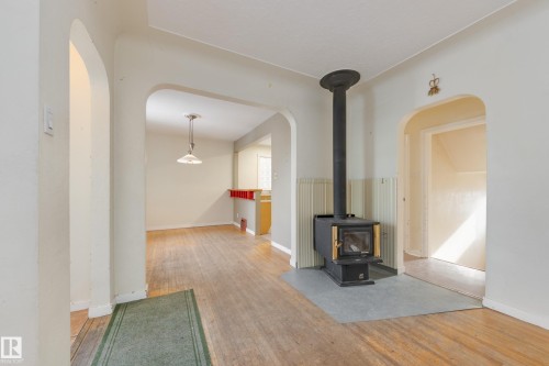 10907 67 Avenue, Edmonton, AB - Indoor With Fireplace