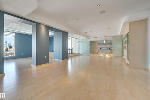 901 10035 Saskatchewan Drive, Edmonton, AB - Indoor Photo Showing Other Room