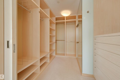 901 10035 Saskatchewan Drive, Edmonton, AB - Indoor