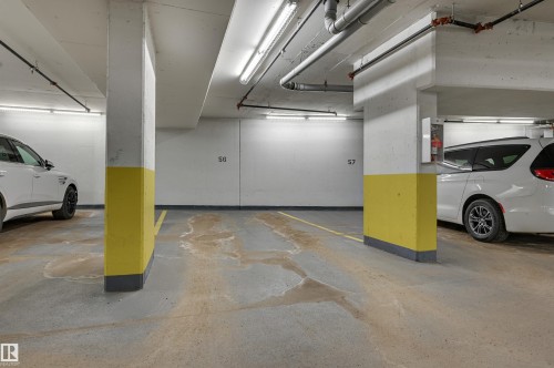 901 10035 Saskatchewan Drive, Edmonton, AB - Indoor Photo Showing Garage