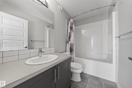 1234 Daniels Crescent, Edmonton, AB - Indoor Photo Showing Bathroom