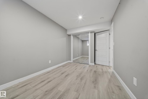 1234 Daniels Crescent, Edmonton, AB - Indoor Photo Showing Other Room
