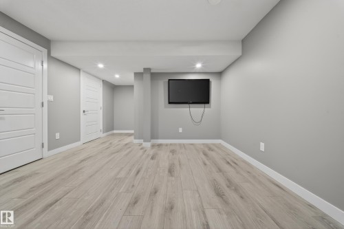 1234 Daniels Crescent, Edmonton, AB - Indoor