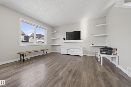 1234 Daniels Crescent, Edmonton, AB - Indoor
