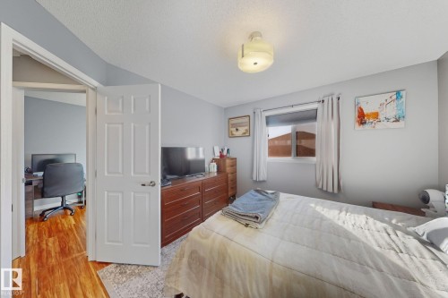 4515 149 Avenue, Edmonton, AB - Indoor Photo Showing Bedroom