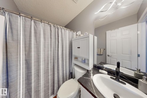 4515 149 Avenue, Edmonton, AB - Indoor Photo Showing Bathroom