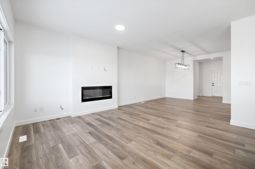 19304 29 Avenue, Edmonton, AB - Indoor With Fireplace