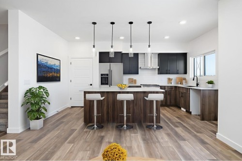 19304 29 Avenue, Edmonton, AB - Indoor Photo Showing Kitchen With Upgraded Kitchen