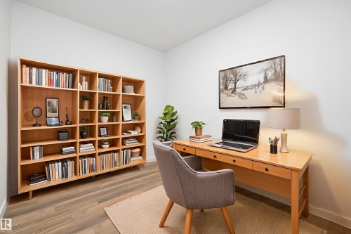 19304 29 Avenue, Edmonton, AB - Indoor Photo Showing Office