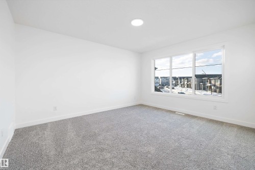 19304 29 Avenue, Edmonton, AB - Indoor Photo Showing Other Room