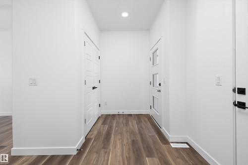19304 29 Avenue, Edmonton, AB - Indoor Photo Showing Other Room