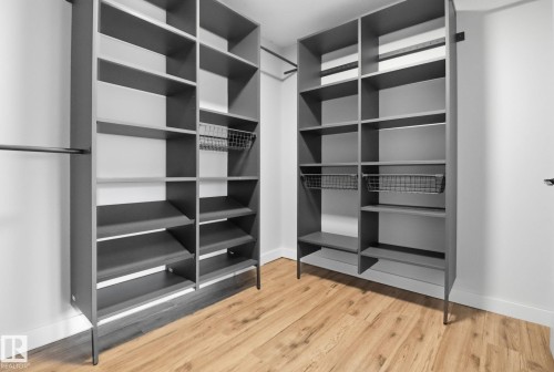 44 10172 118 Street, Edmonton, AB - Indoor