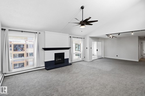 44 10172 118 Street, Edmonton, AB - Indoor With Fireplace